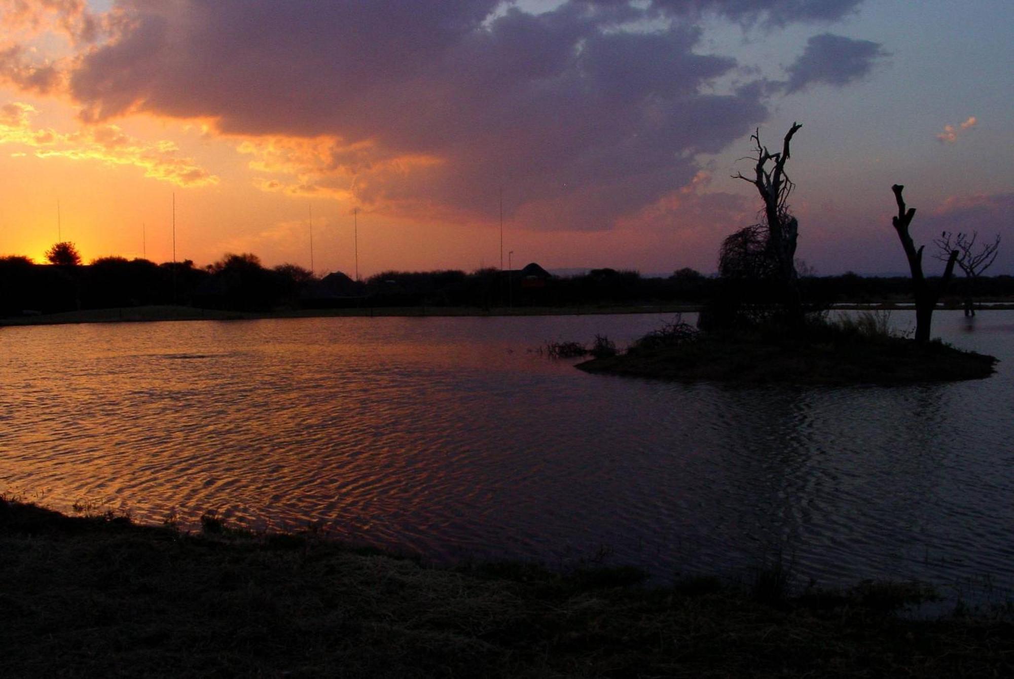 Ditholo Game Lodge Bela Bela Екстериор снимка